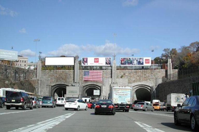 Photo of a billboard in Weehawken