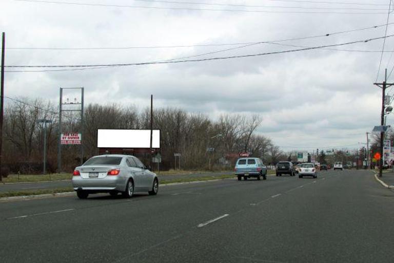 Photo of a billboard in Palmyra