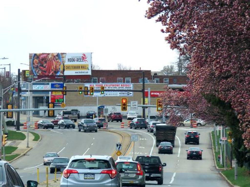 Photo of a billboard in Erdenheim