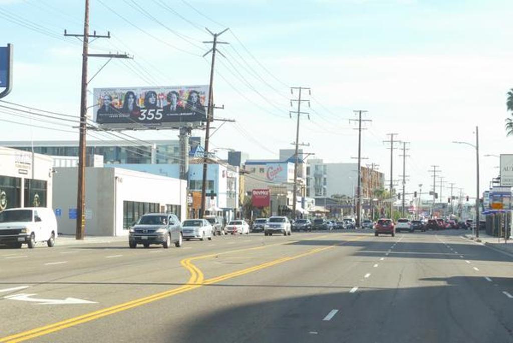 Photo of a billboard in Marina Dl Rey