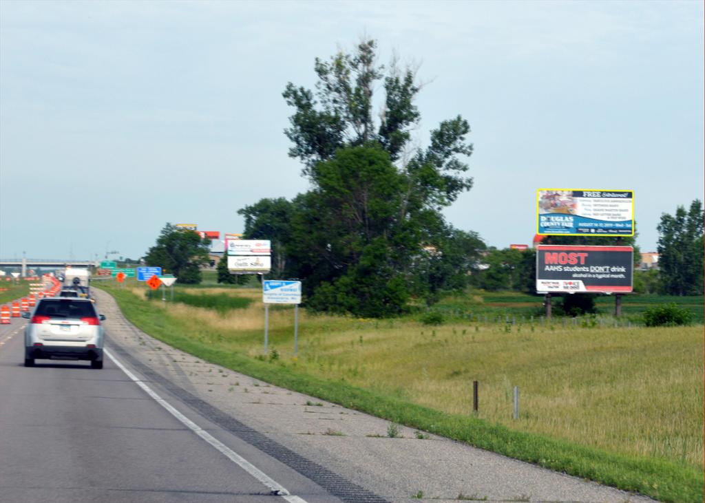 Photo of a billboard in Cyrus