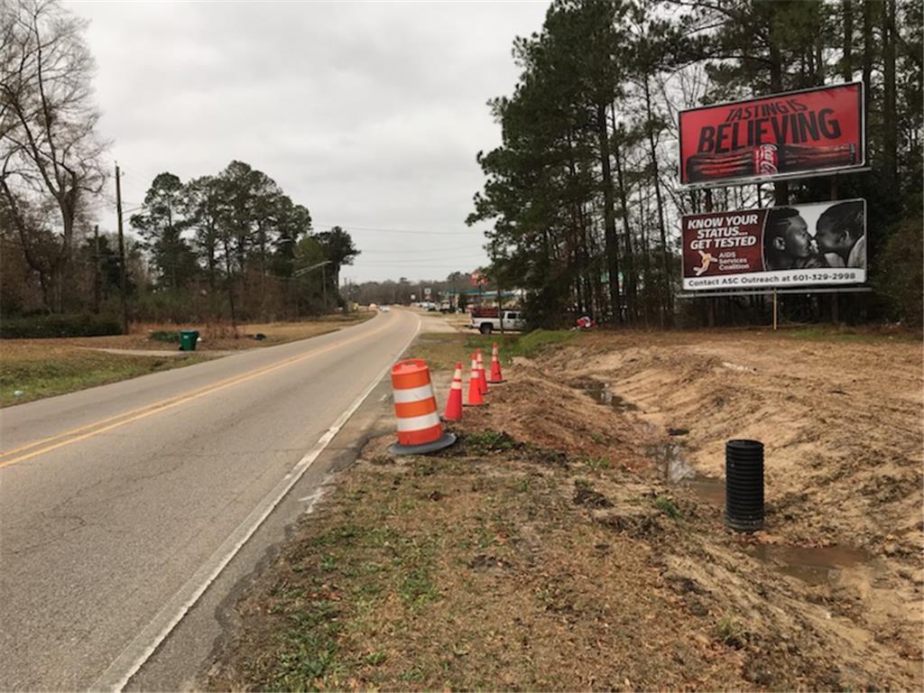 Photo of a billboard in Clara