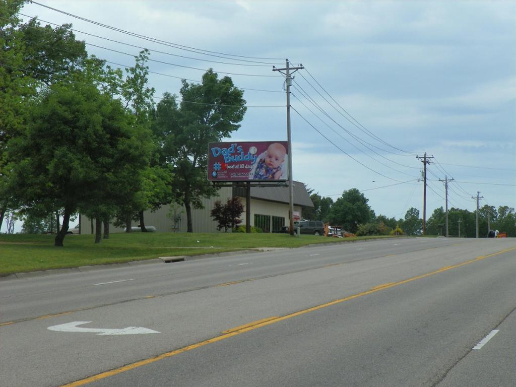 Photo of a billboard in Montier