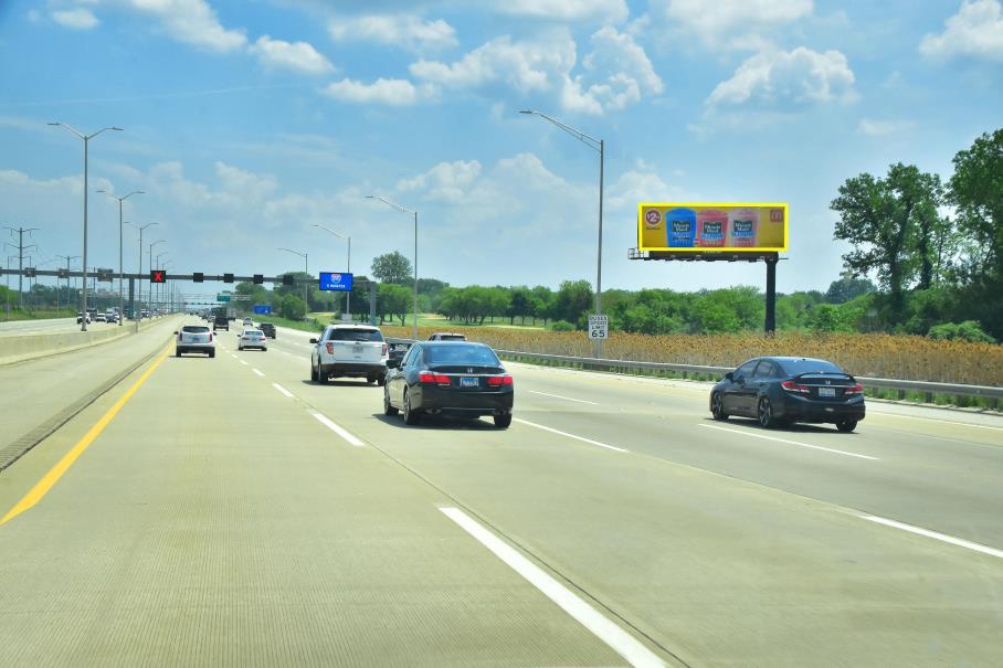 Photo of an outdoor ad in Hoffman Estates