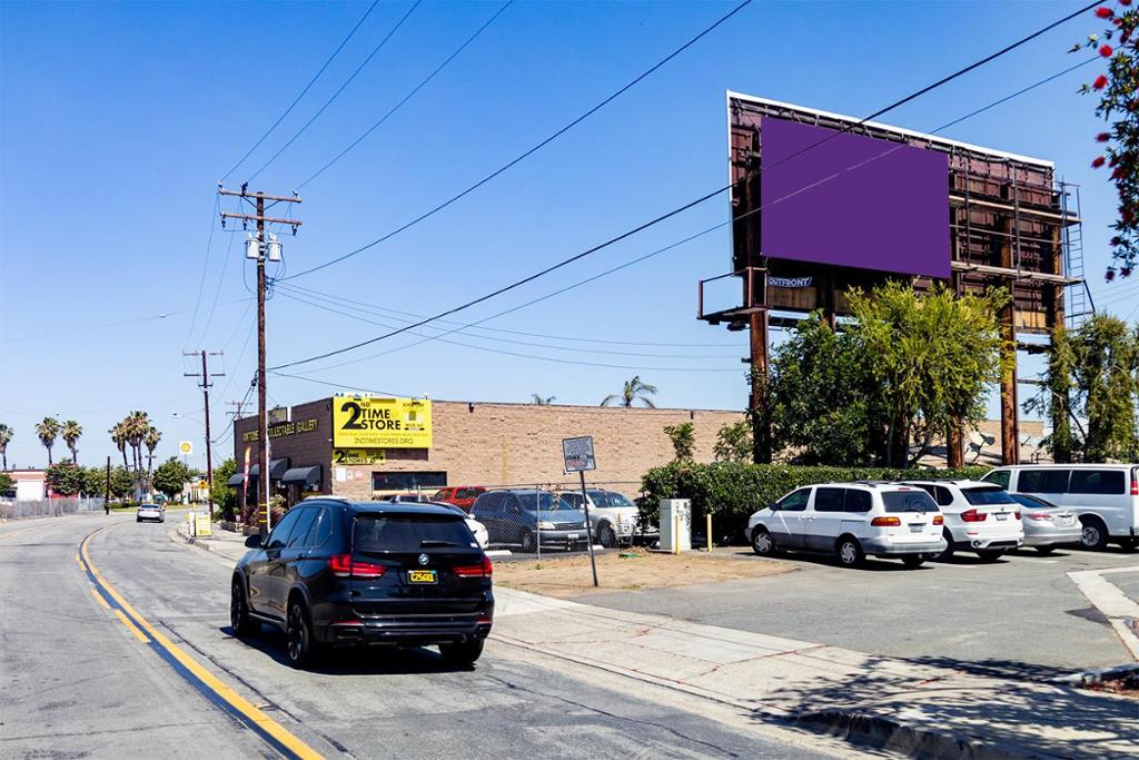 Photo of a billboard in Lake Forest