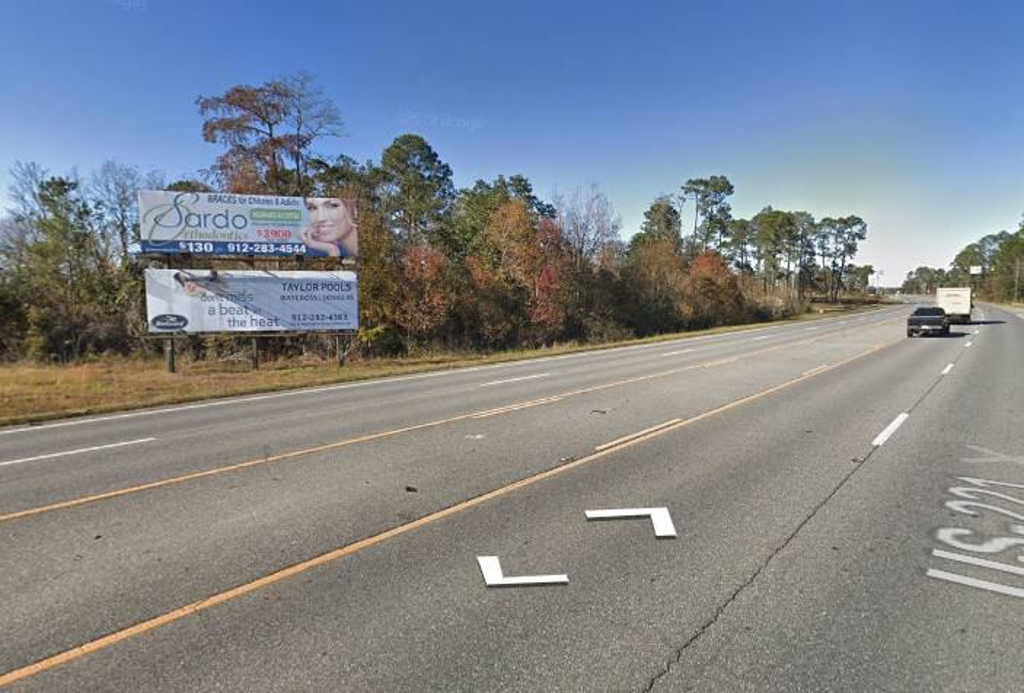 Photo of a billboard in Willacoochee