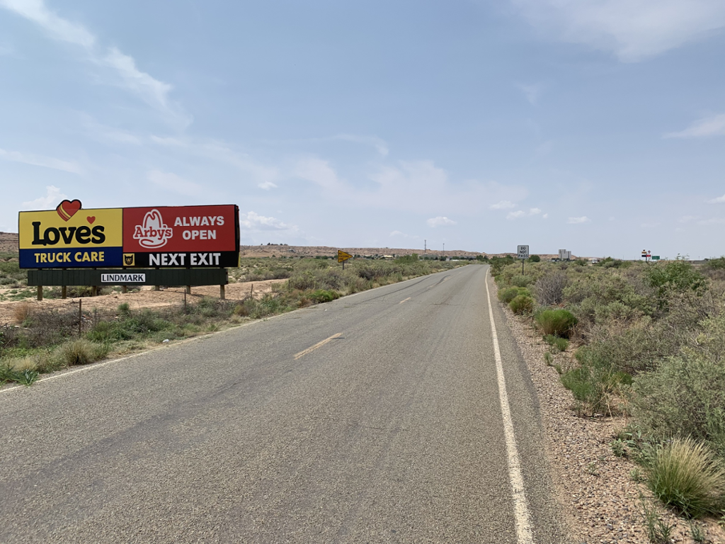 Photo of a billboard in Bosque