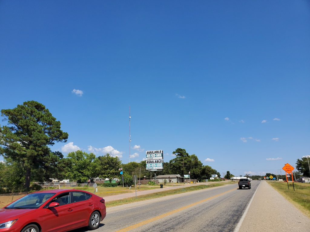 Photo of a billboard in Ravia