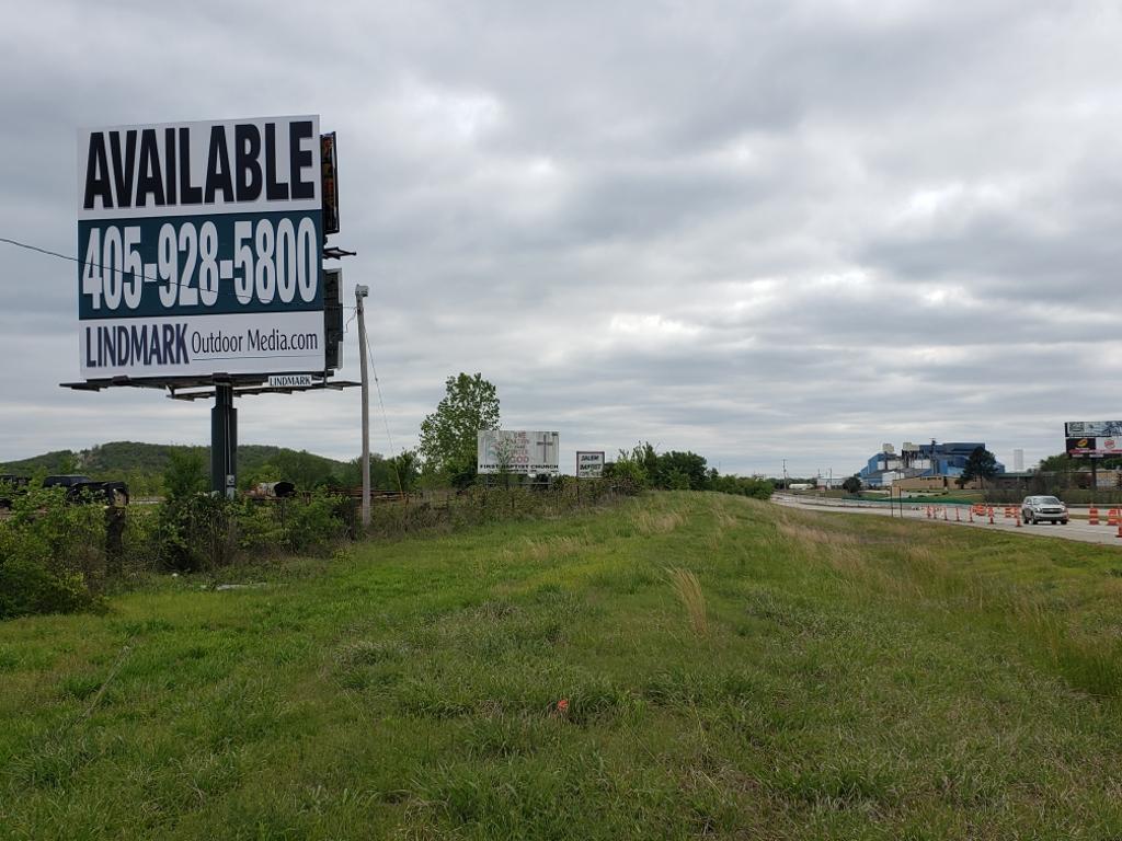 Photo of a billboard in Dewar