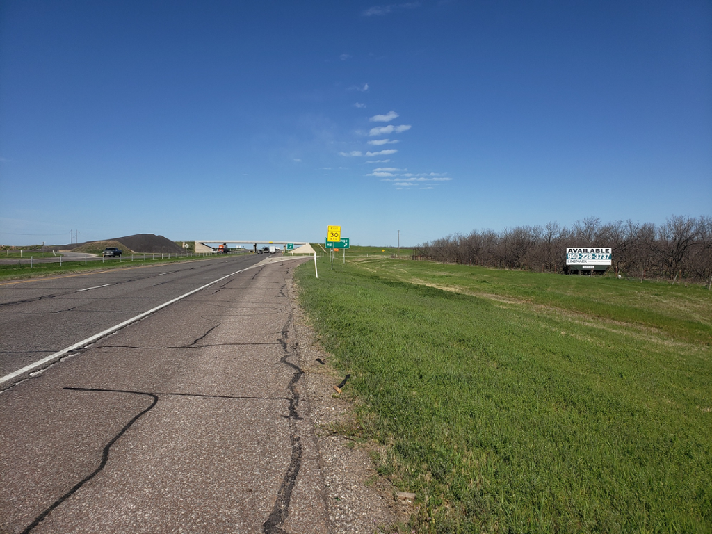 Photo of a billboard in Iowa Park