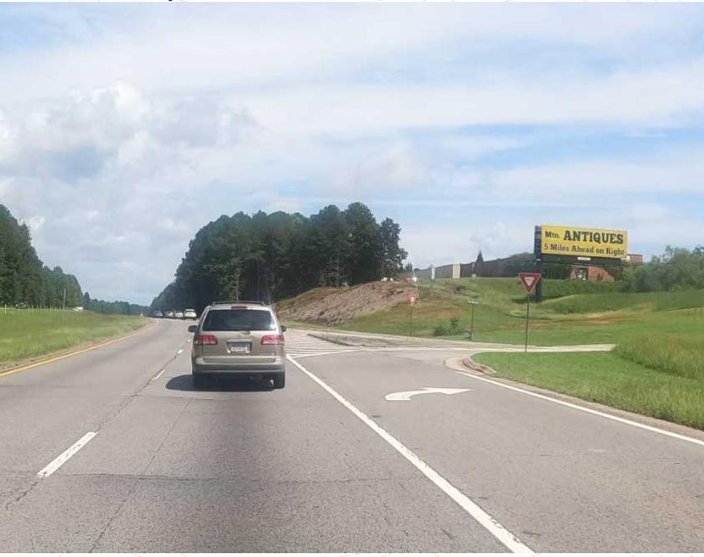 Photo of a billboard in Clermont