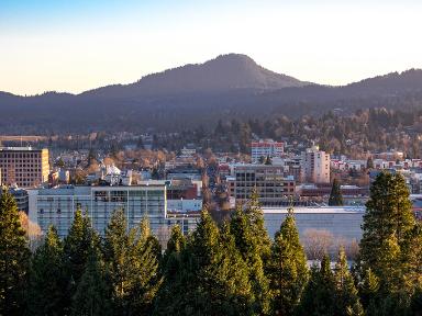 Eugene Oregon movie theater ads