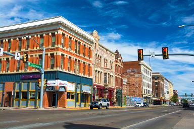 Cheyenne Wyoming taxi ads