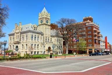 Manhattan Kansas local advertising