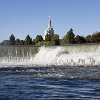 Idaho Falls Idaho movie theater ads